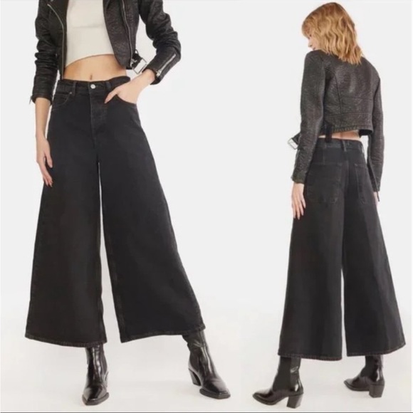 Free People Denim - Free People We the Free Landry Crop Wide Leg Jeans Black size 28
